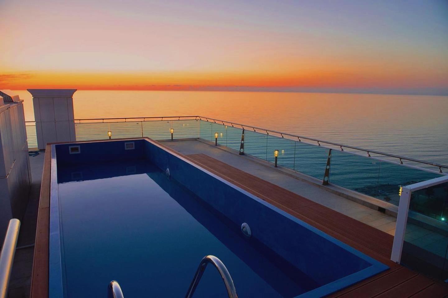 Seagull Beachfront Boutique Hotel Batumi Exterior foto