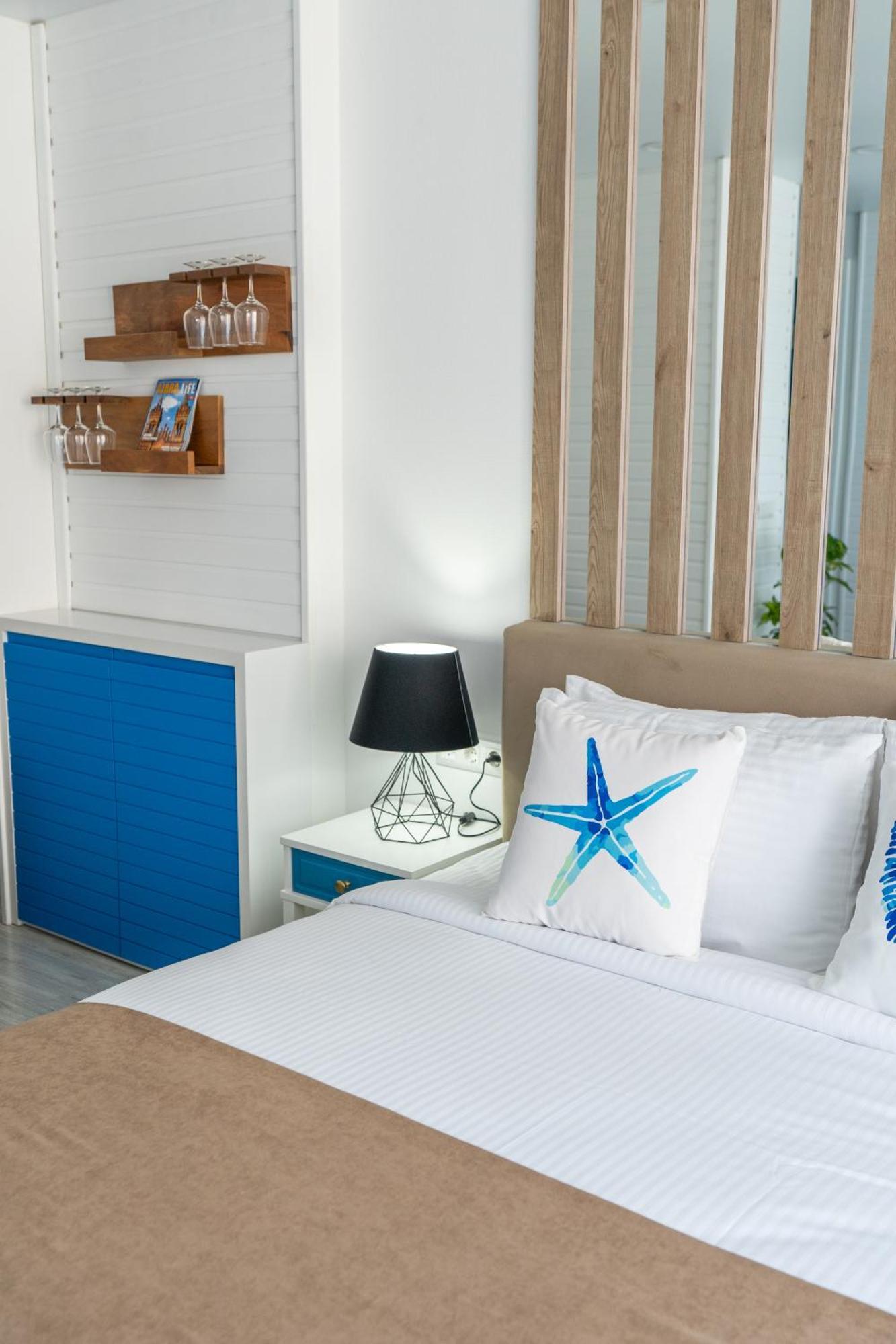 Seagull Beachfront Boutique Hotel Batumi Zimmer foto